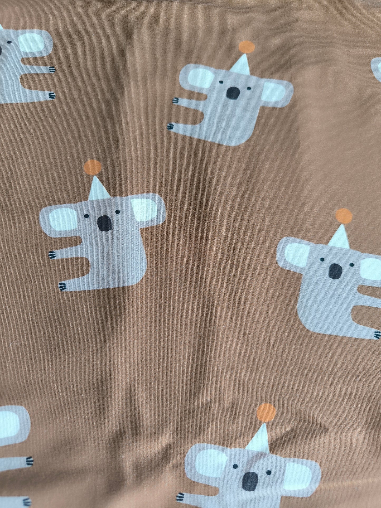 Jersey Koala auf Braun