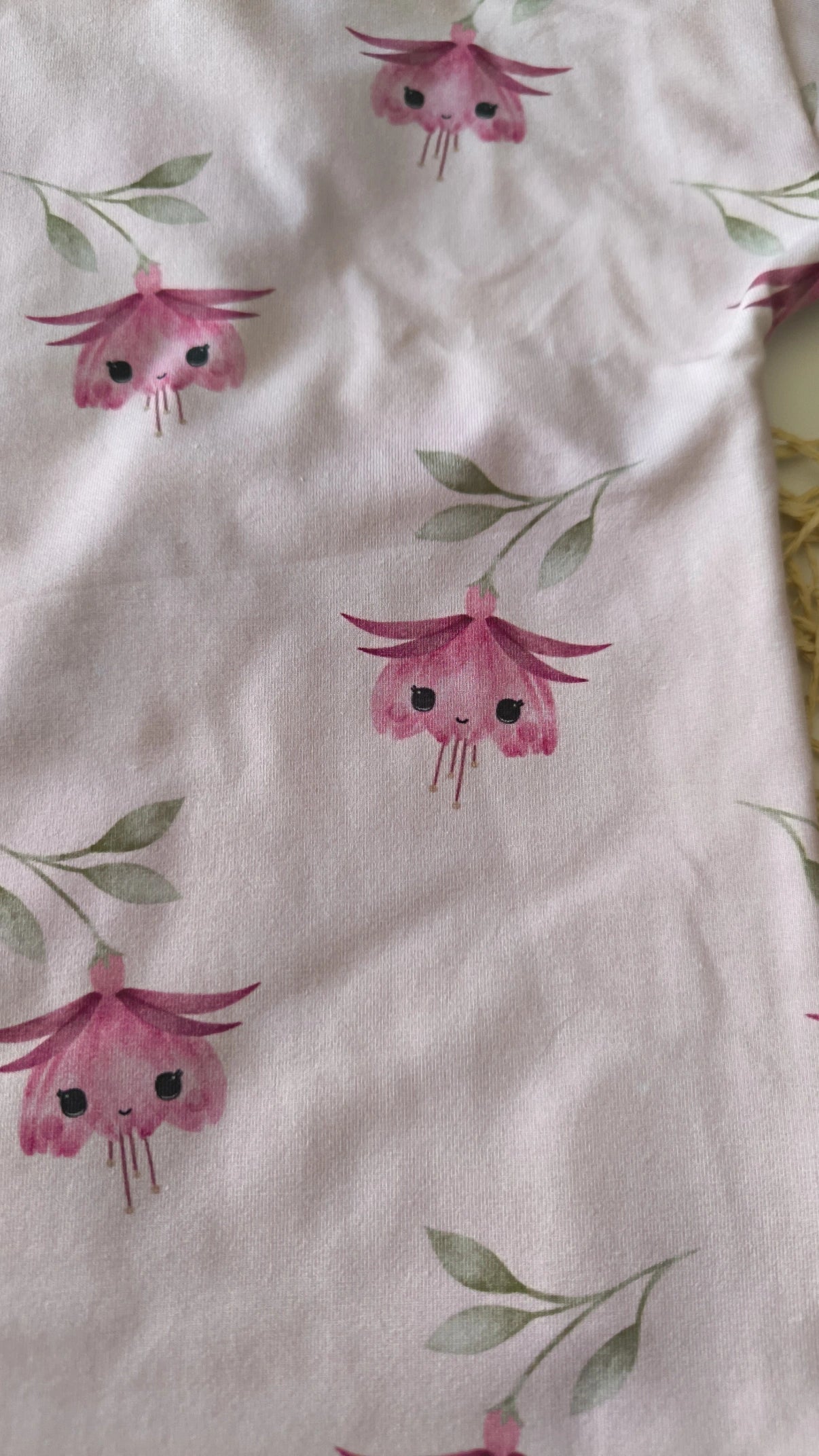 T-Shirt mit Blumen gr.104