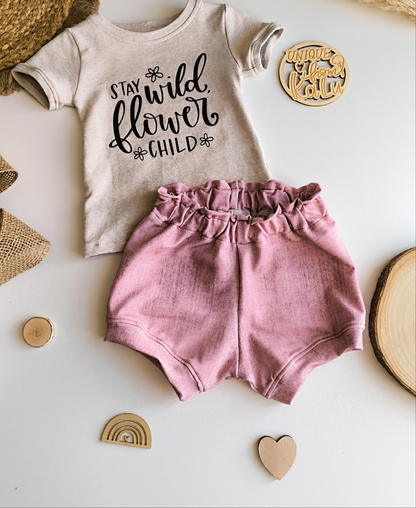 Sunny Shorts aus French Terry in Rosa und Statement T - Shirt ab Gr. 56 - 140