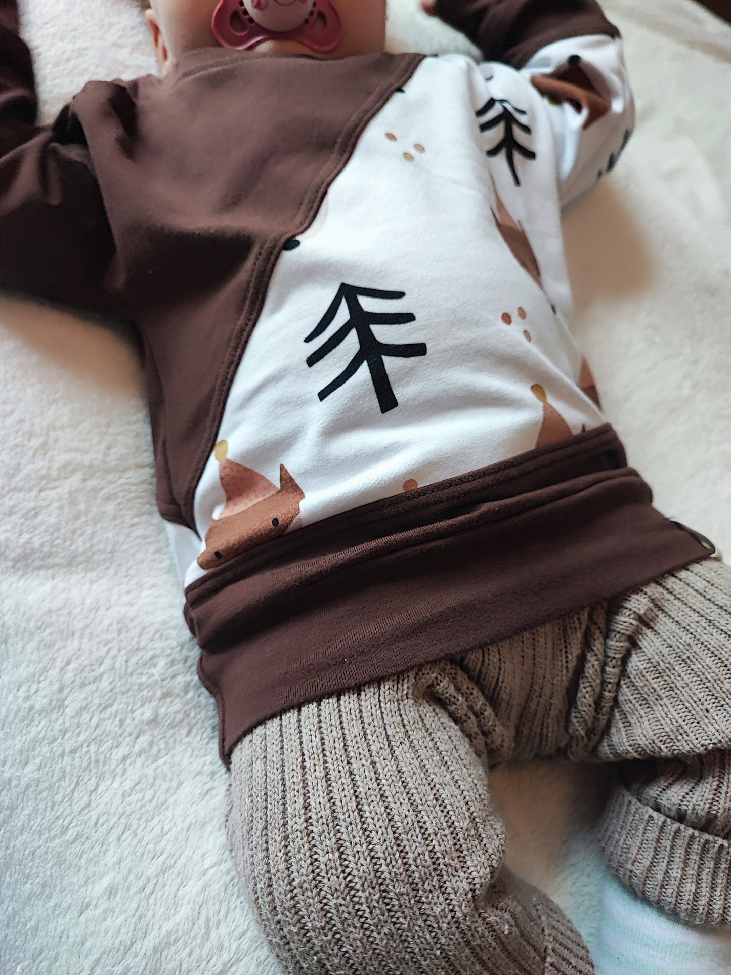 Sweater mit Teilung aus Motiv und Uni Stoff ab Gr. 56