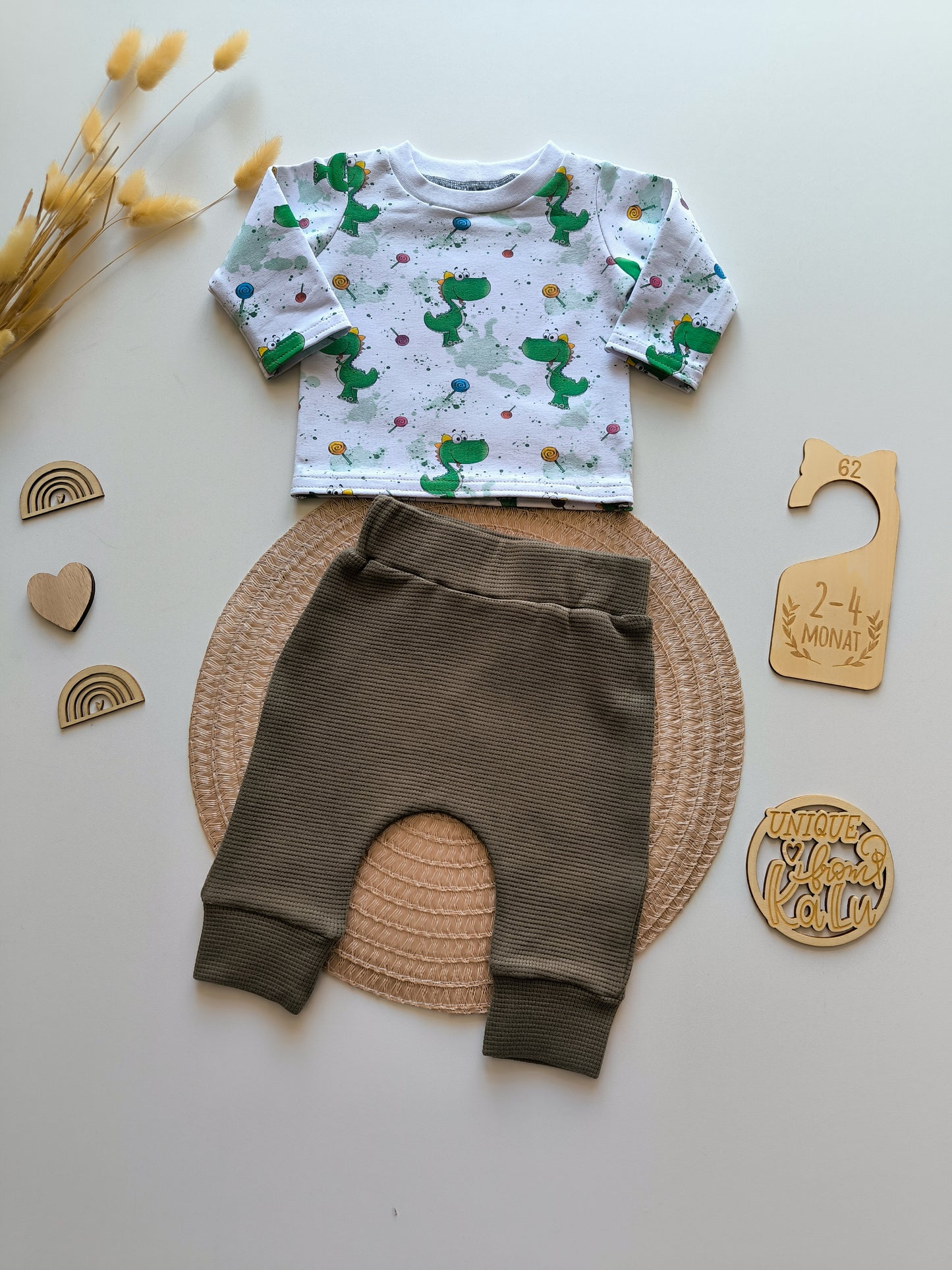 Dino Langarmshirt und Hose