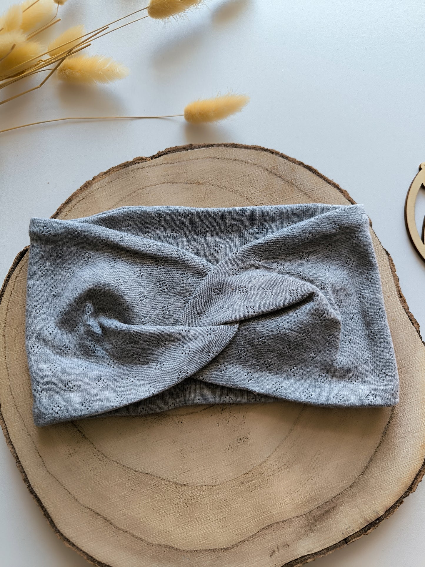 Haarband aus Lochstrickjersey