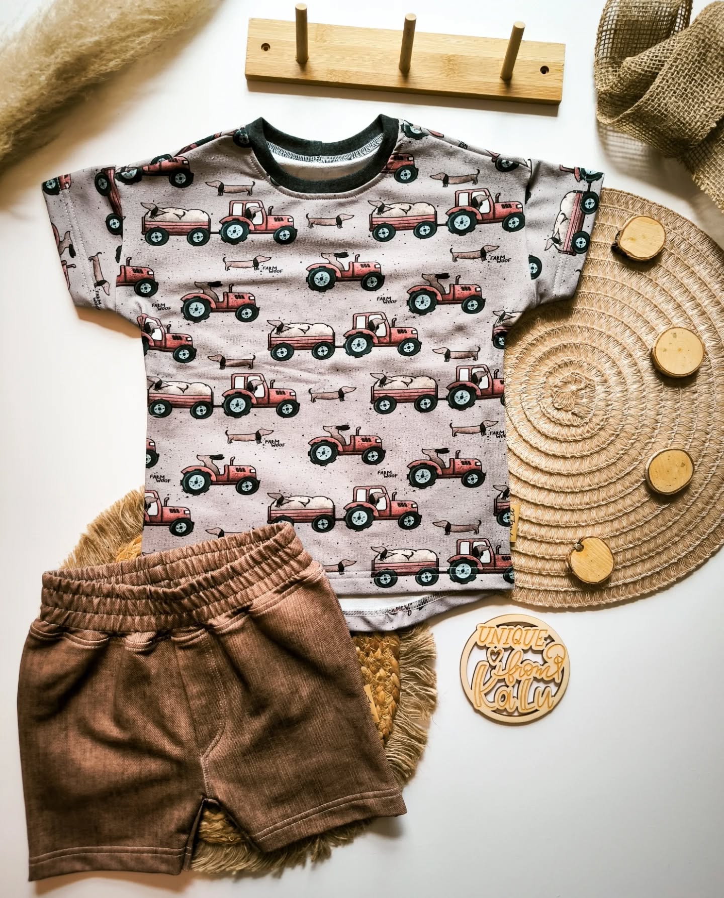 T-Shirt mit Shorts