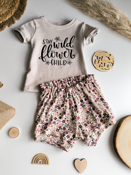 Statement T - Shirt und Blumen Sunny Shorts aus Rib Jersey ab Gr. 56 - 140