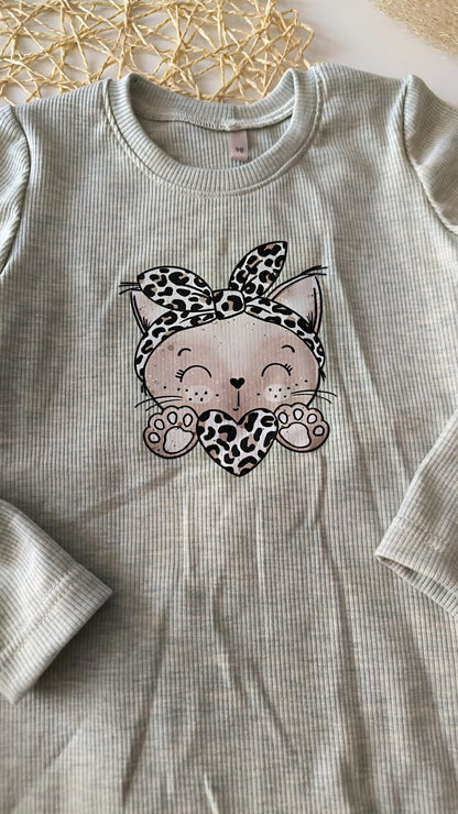 Longsleeve in rib Jersey mit Bügelbild Leokatze gr.98