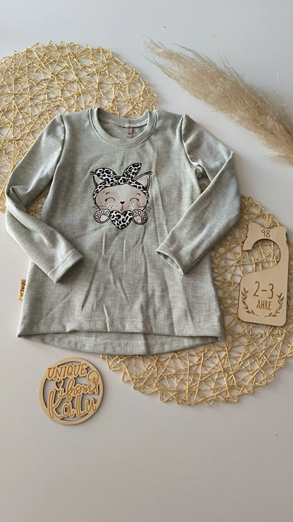 Longsleeve in rib Jersey mit Bügelbild Leokatze gr.98