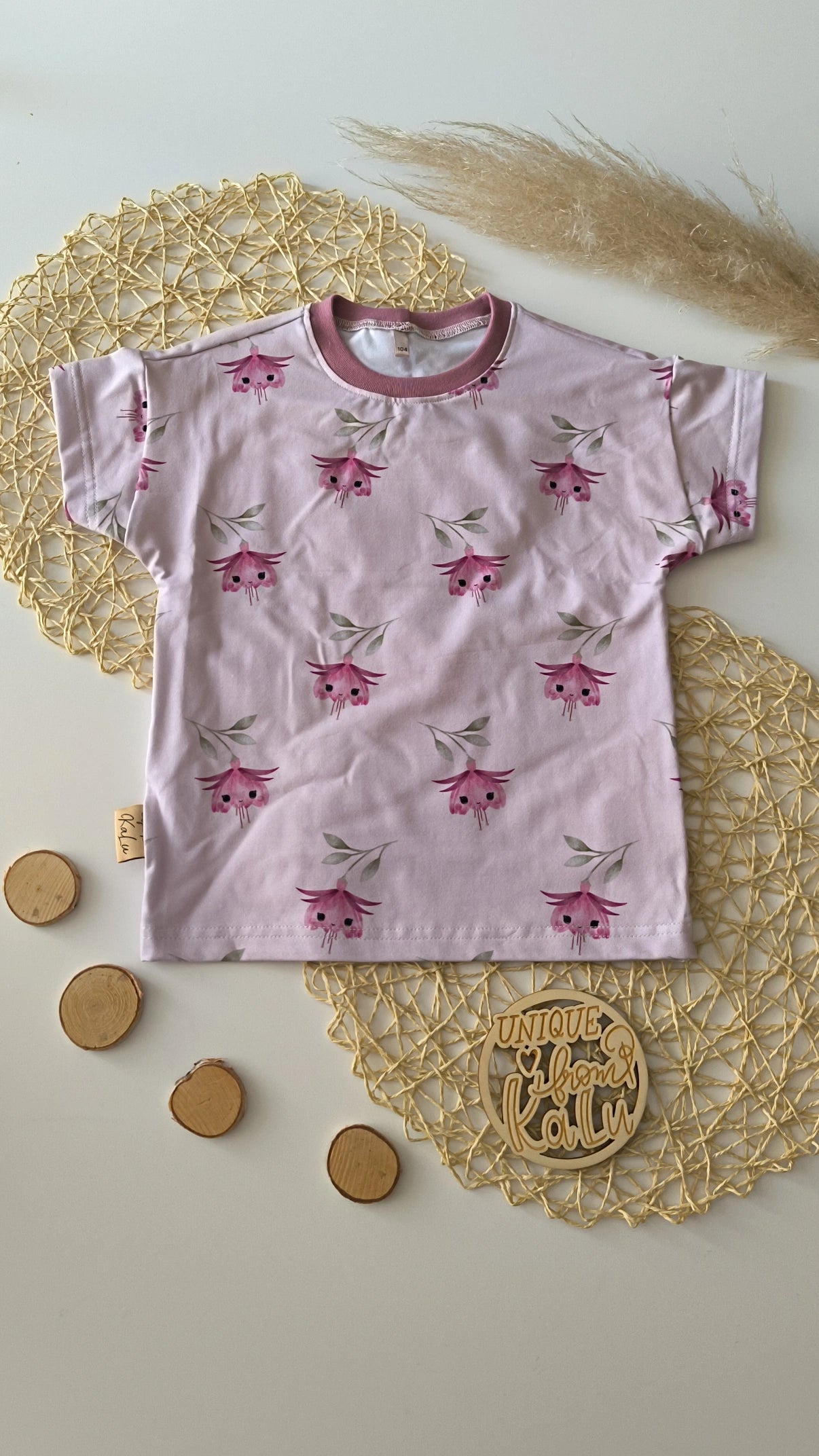 T-Shirt mit Blumen gr.104