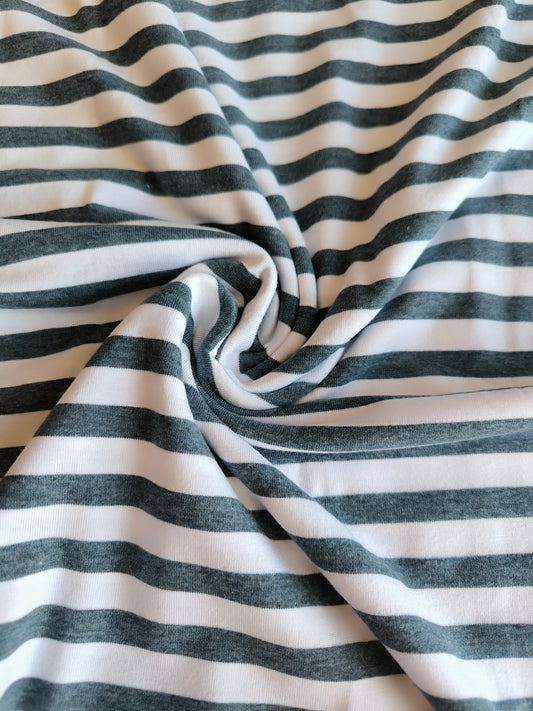 Jersey blaugraue streifen auf weiß